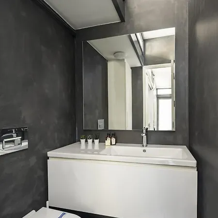 Apartamento Newly Designed Modern Smart Duplex! #143